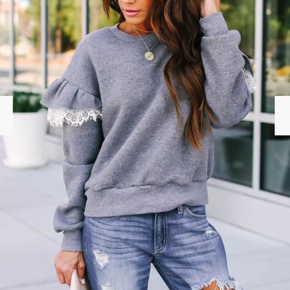 🆕Emotional Appeal Ruffle Lace Sweatshirt. Size S✨ - Picture 2 of 5